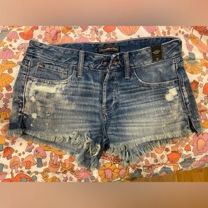 NWT Abercrombie & Fitch Size 26 Boyfriend Jean Shorts